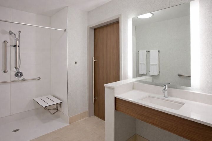 Room 31 of 53