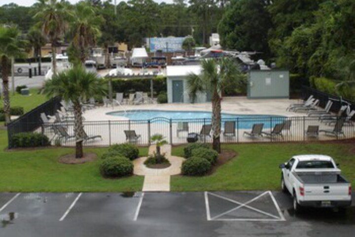 Pool 16 of 19