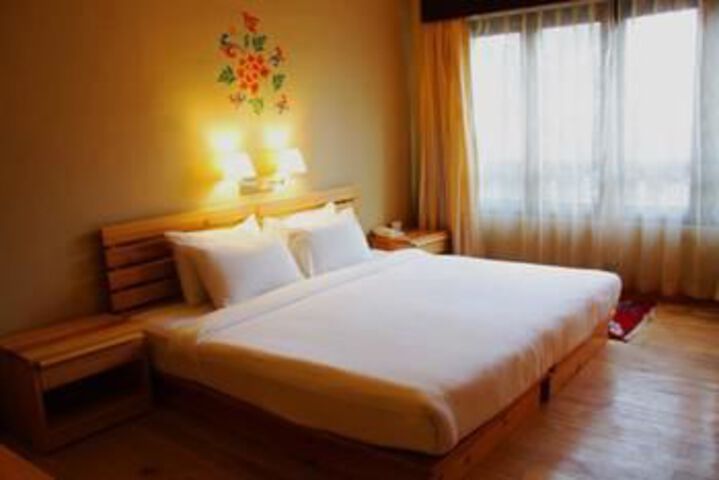 Room 10 of 49