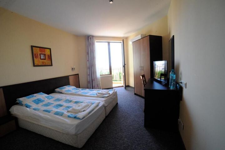 Room 34 of 41