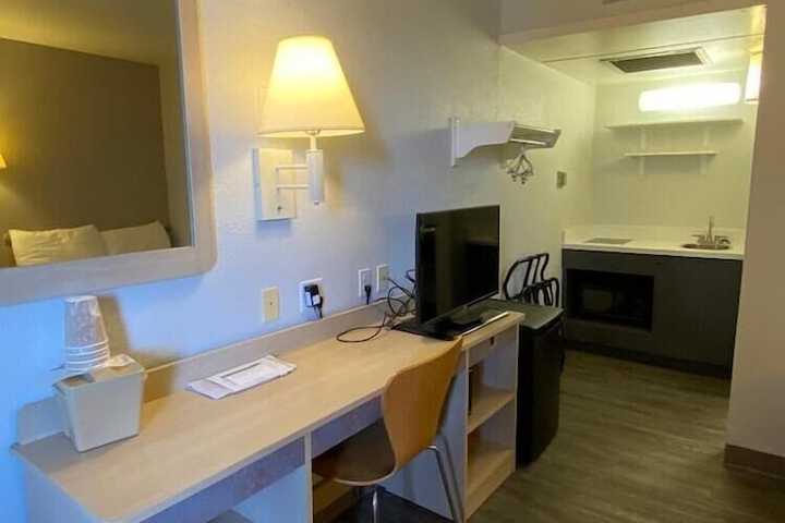 Room 50 of 75