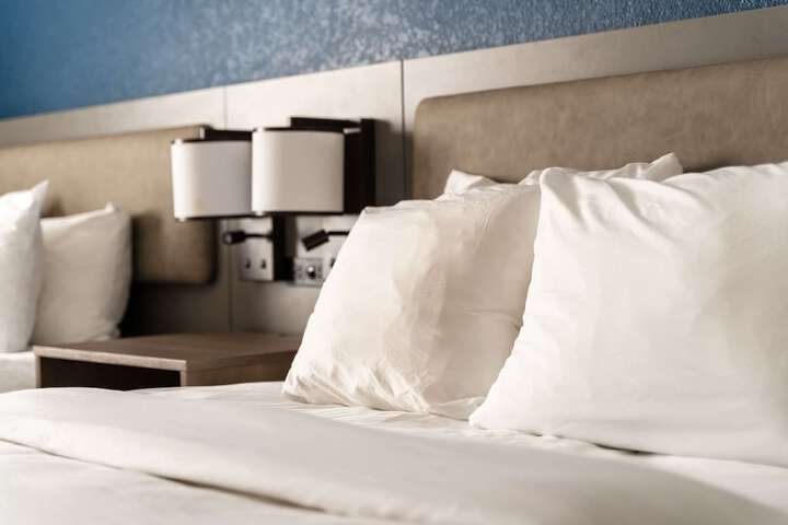 1 King Bed Suite (20 of 22)