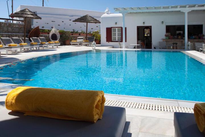 Domna Hotel