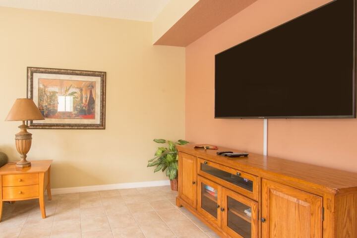 Room 2 of 23