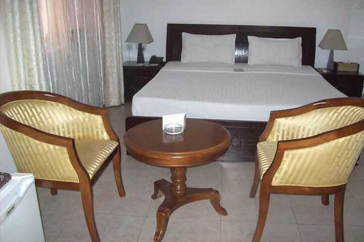 Room 3 of 6