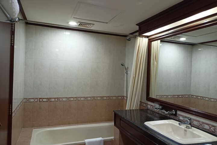 Room 118 of 258