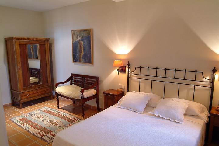 Room 8 of 43