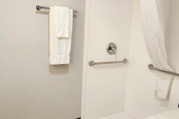 Clean Restrooms