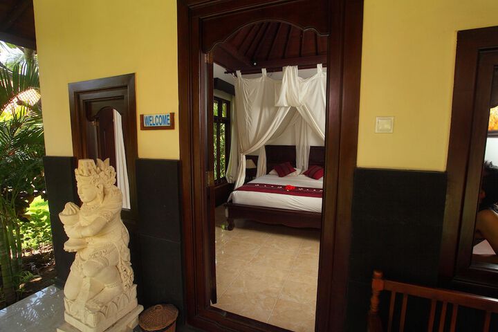 Room 4 of 85