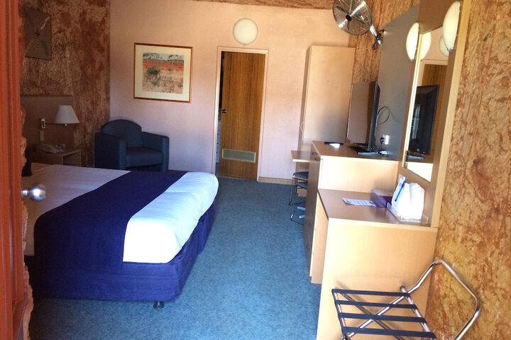 Room 19 of 146