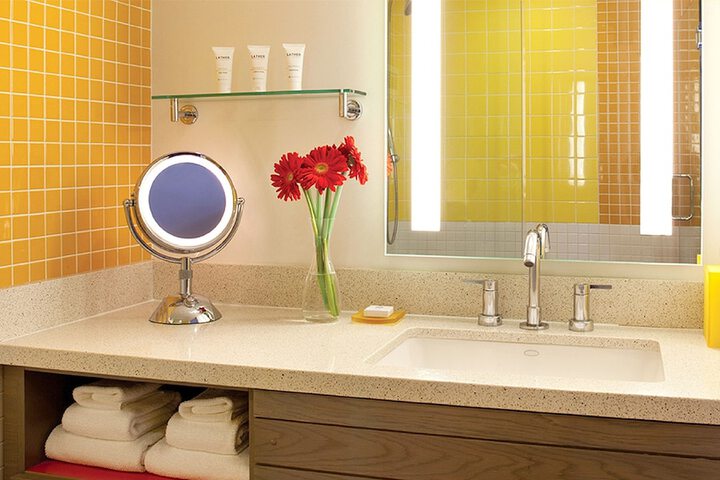 Bathroom sink
