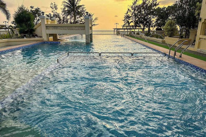 Pool 48 of 64