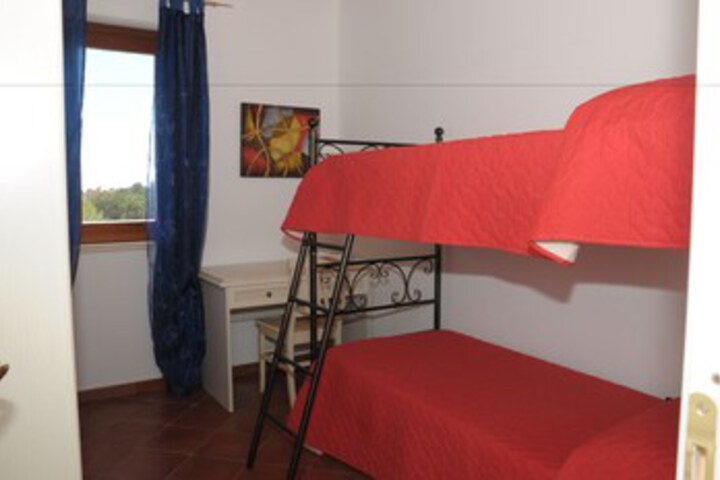 Room 34 of 49