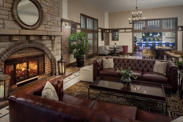 Hotel Lobby