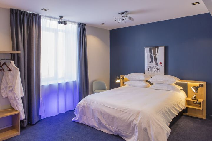 Room 21 of 76