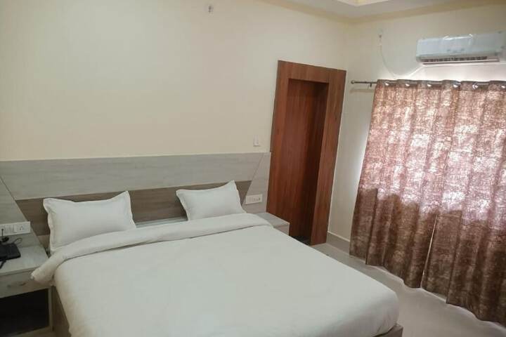Room 19 of 91