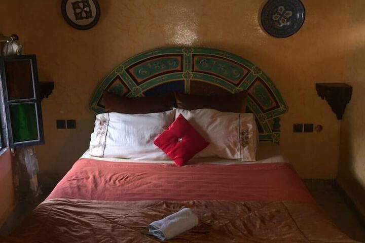 Room 11 of 12
