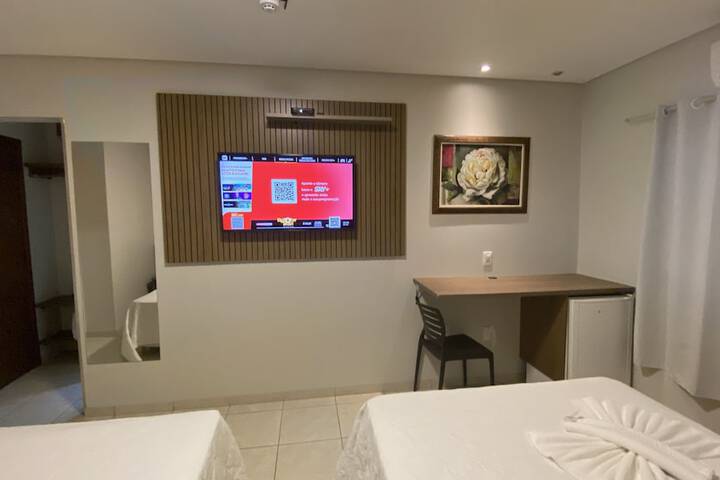 Room 32 of 51