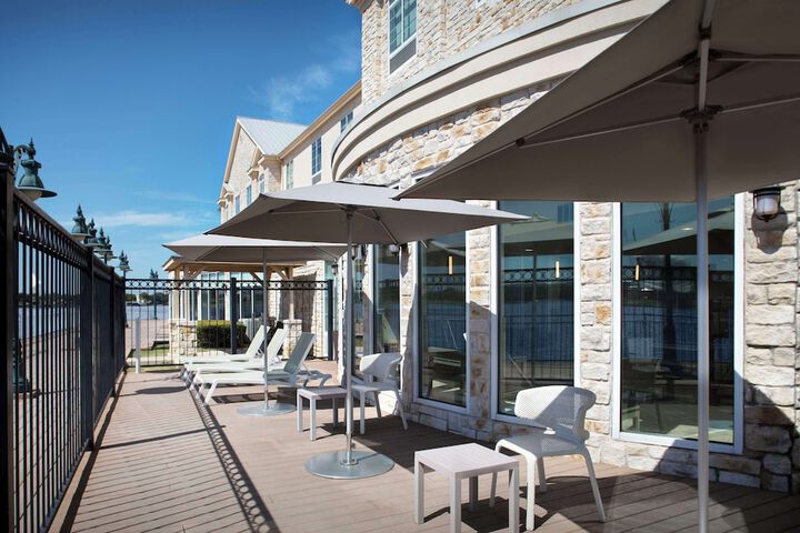 Terrace/Patio 55 of 56