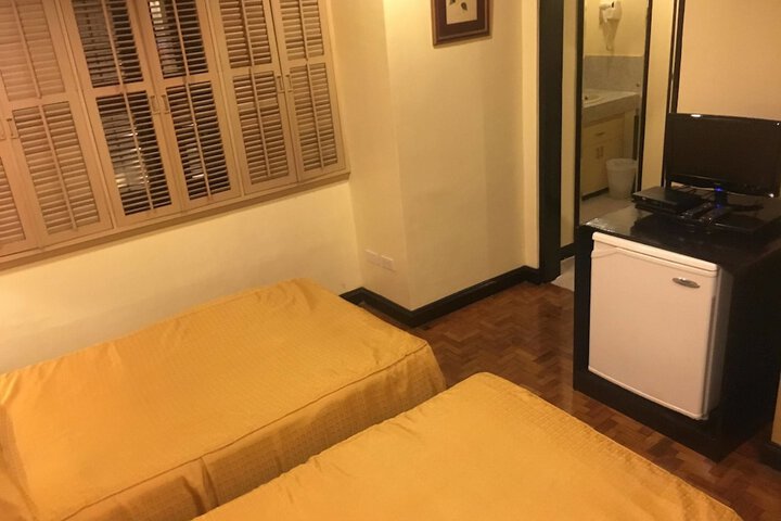 Room 11 of 47