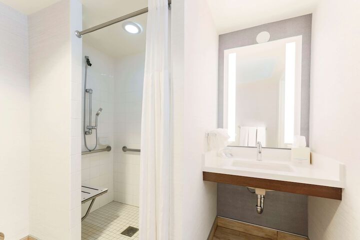 Bathroom shower