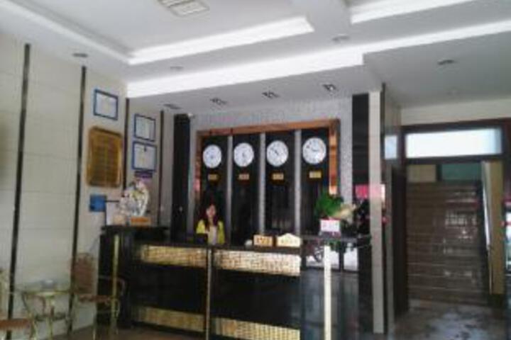 Jinxiu Jiangnan Business Hotel