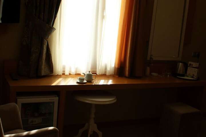 Room 19 of 34