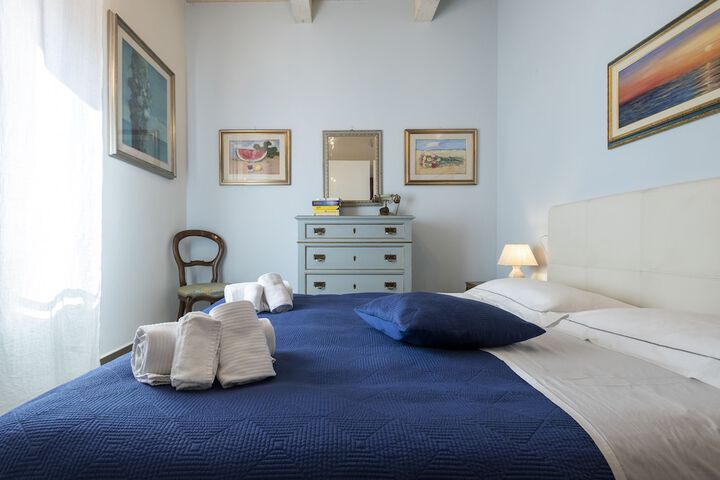Room 20 of 53