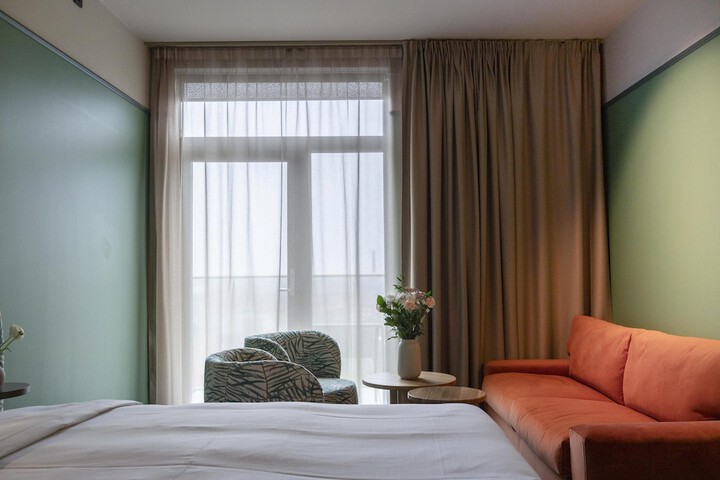 Room 11 of 62