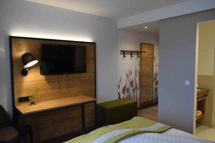 Room 12 of 23