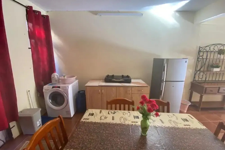 3 bedroom Duplex Seaview Beach Access Flic en Flac