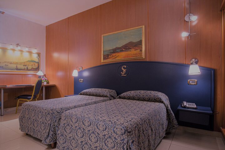 Room 8 of 82