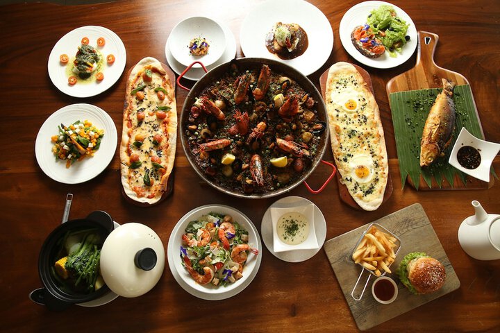Dining 46 of 175