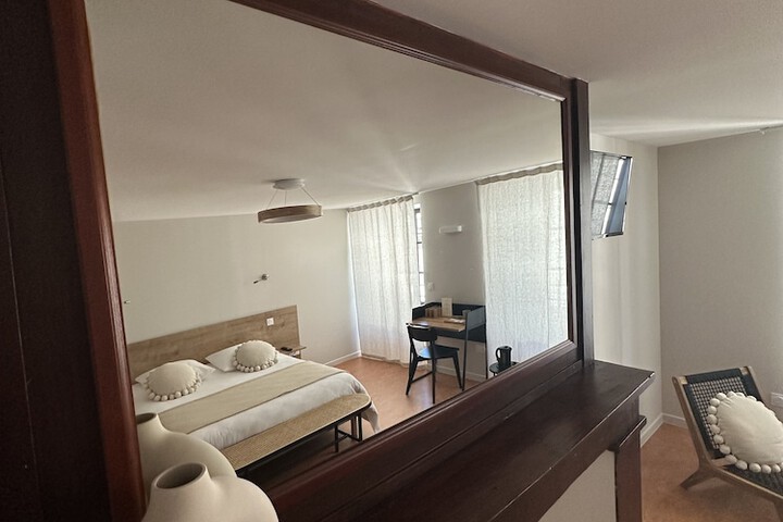 Room 19 of 64