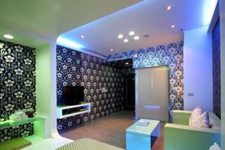 Room 69 of 89