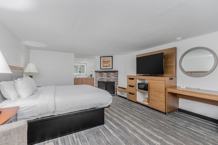 Room 42 of 95