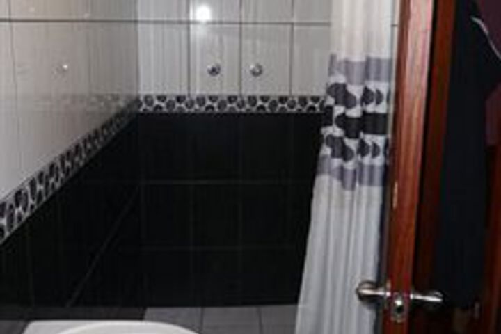 Room 3 of 27