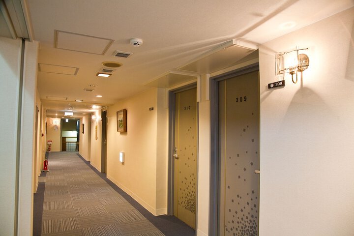 Ballroom/Hall 25 of 34