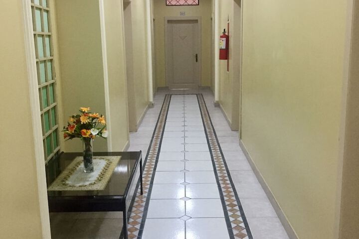 Ballroom/Hall 38 of 47