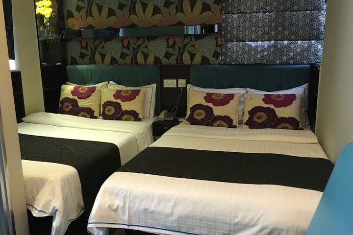 Room 13 of 52