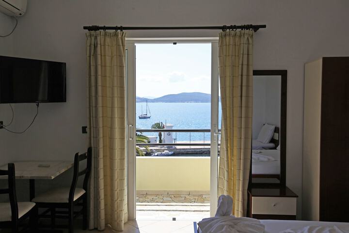 Room 7 of 53