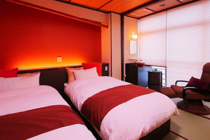 Room 10 of 60