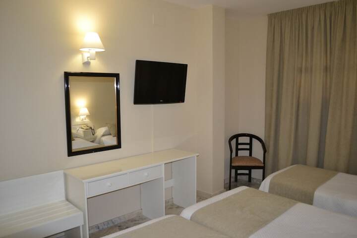 Room 16 of 70