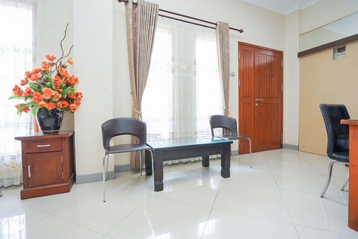 Room 52 of 64
