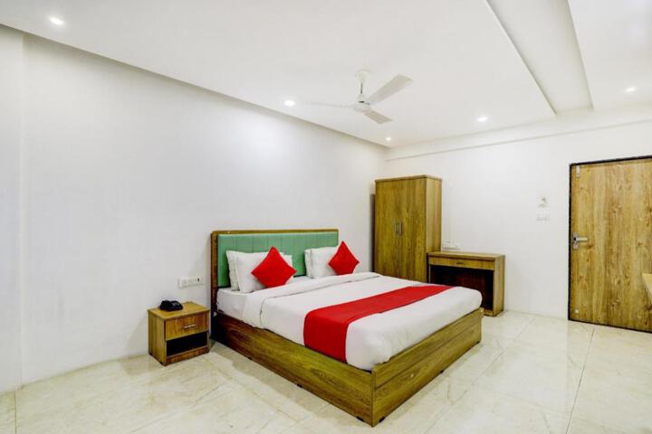 Hotel O Mount Palace
