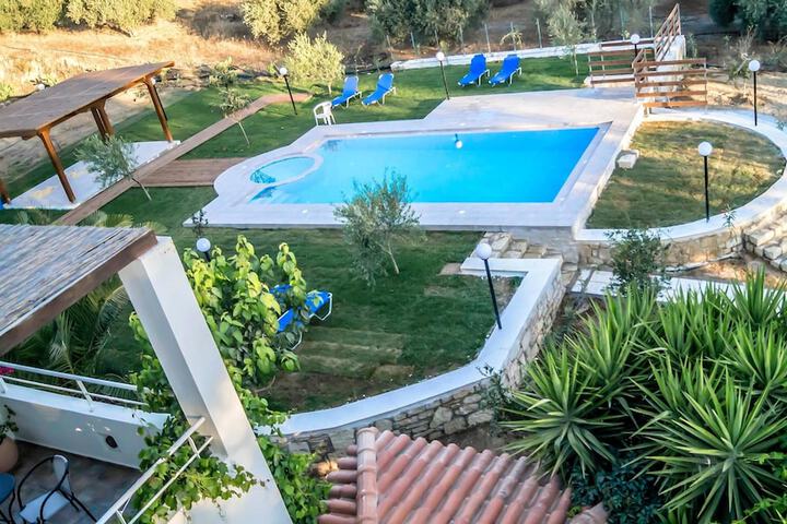 Pool Hotel