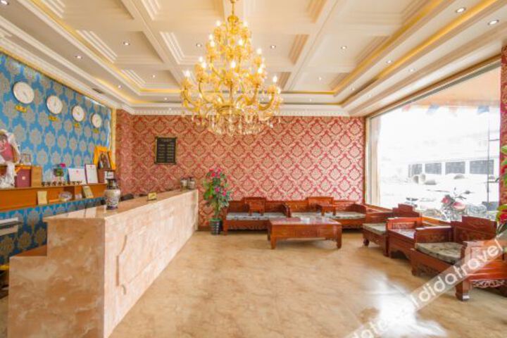 Hotel Interior 10 of 14