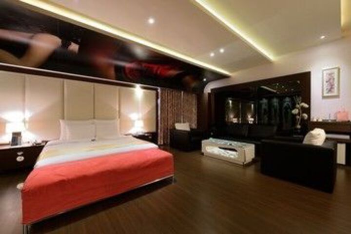 Room 70 of 118