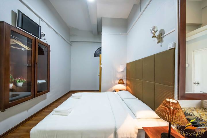 Room 14 of 47