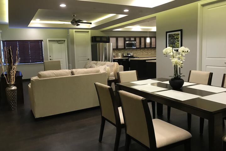 Room 30 of 43